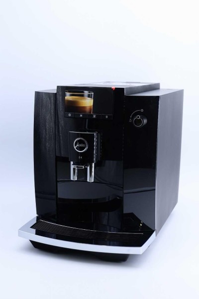 JURA E4 (EA) Piano Black Kaffeevollautomat (schwarz, 280g Bohnenbehälter, 1,9 l Wassertank)