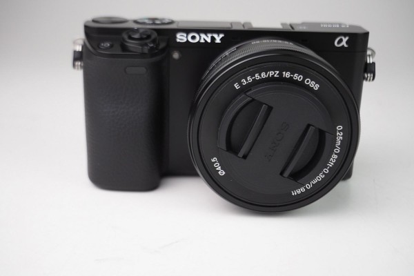 Sony Alpha 6000 Kit, spiegellose Systemkamera, für Einsteiger, Full HD, 24,3 MP